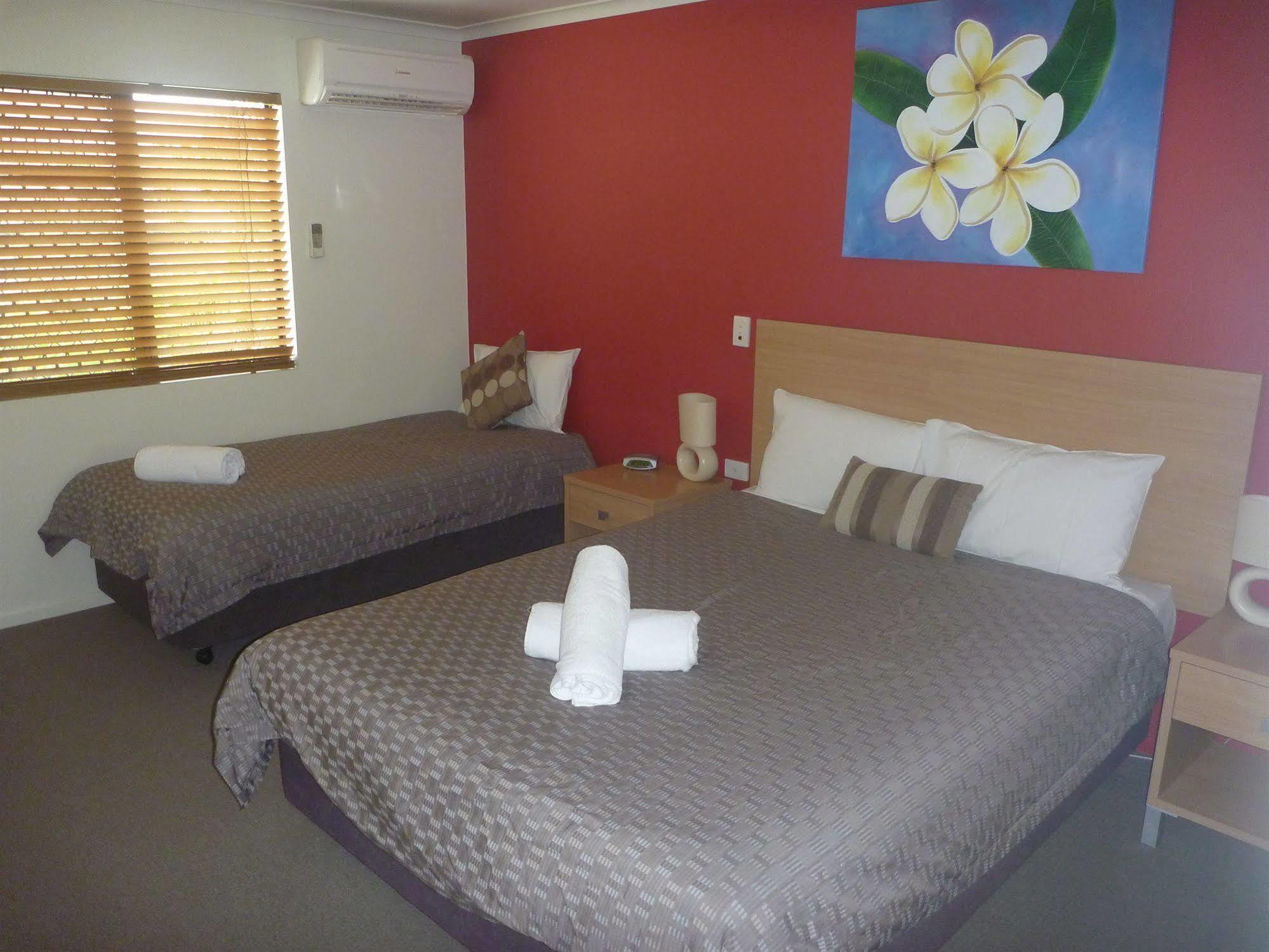 Summit Motel Townsville Exterior photo